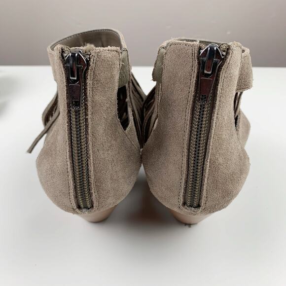 Steve Madden Amaaya Fringe Sandals Wedge Heel Tan Suede Women's 6.5 - Picture 9 of 10
